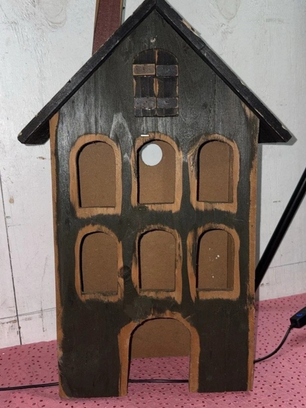 Rustic House-Shaped Home Decor, Brown & Black